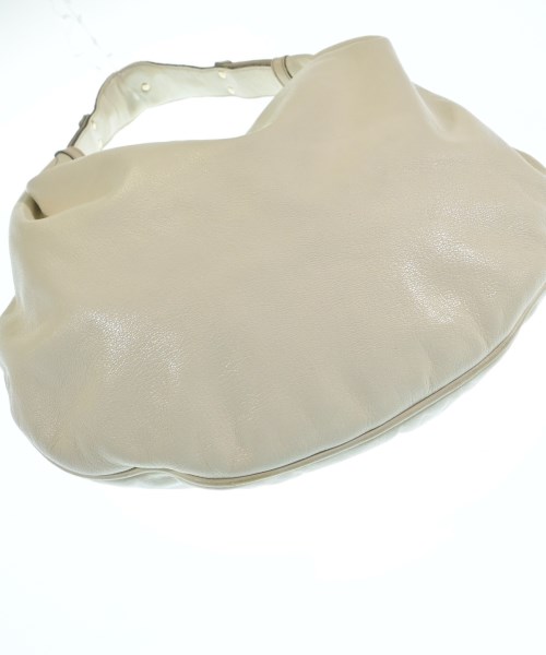 GUCCI（グッチ）ショルダーバッグ 白 サイズ:- レディース/2200685030356