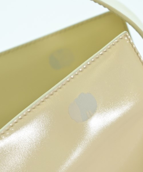 PRADA（プラダ）ショルダーバッグ 白 サイズ:- レディース/2200623668030