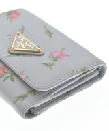 PRADA（プラダ）財布・コインケース グレー サイズ:- レディース/2200640928025