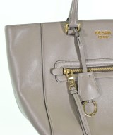 PRADA（プラダ）ハンドバッグ グレー サイズ:- レディース/2200598659286