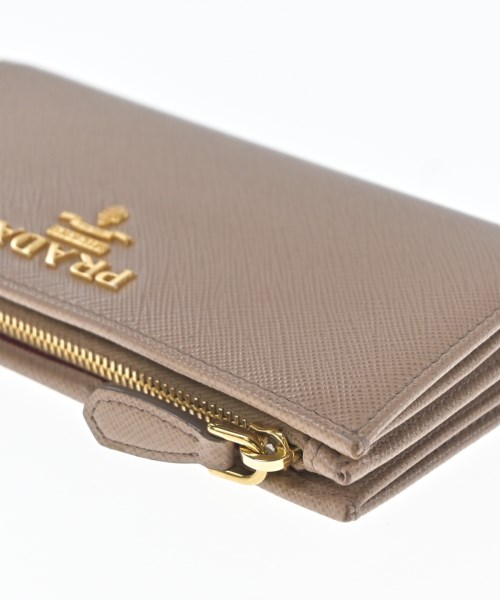 PRADA（プラダ）財布・コインケース ベージュ サイズ:- レディース/2200621411782