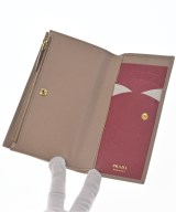 PRADA（プラダ）財布・コインケース ベージュ サイズ:- レディース/2200621411782