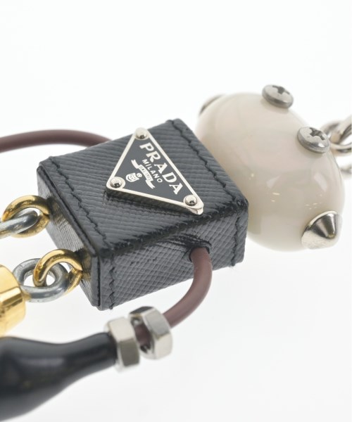 PRADA（プラダ）チャーム 白 サイズ:- レディース/2200611783011