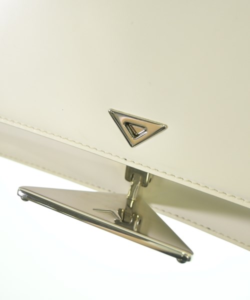 PRADA（プラダ）ショルダーバッグ 白 サイズ:- レディース/2200616475065
