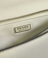 PRADA（プラダ）ショルダーバッグ 白 サイズ:- レディース/2200616475065