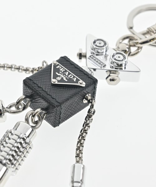 PRADA（プラダ）チャーム 黒 サイズ:- レディース/2200605503090
