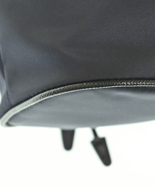 PRADA（プラダ）ショルダーバッグ 紺 サイズ:- レディース/2200677457345