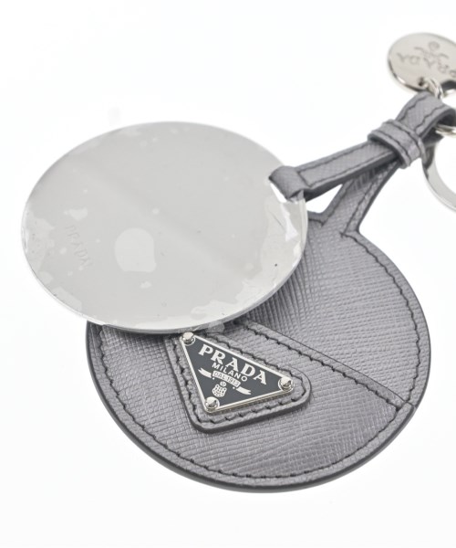 PRADA（プラダ）キーケース・キーホルダー シルバー サイズ:- レディース/2200677674025