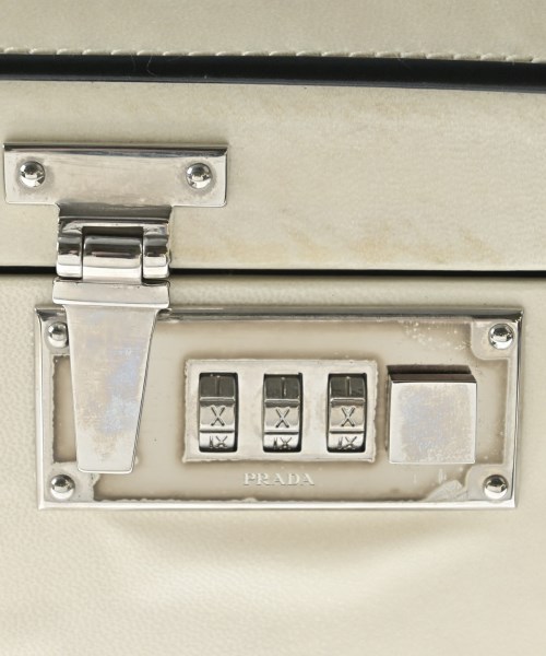 PRADA（プラダ）ハンドバッグ 白 サイズ:- レディース/2200693877011