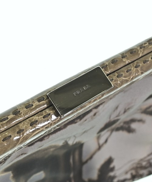 PRADA（プラダ）ショルダーバッグ グレー サイズ:- レディース/2200697403018