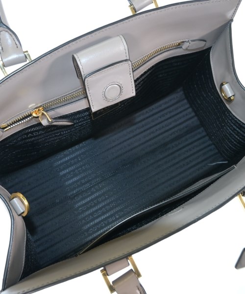 PRADA（プラダ）ハンドバッグ グレー サイズ:- レディース/2200660766546