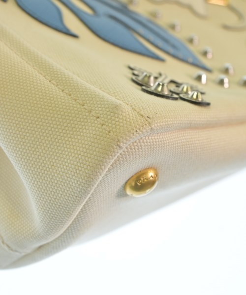 PRADA（プラダ）ハンドバッグ 白 サイズ:- レディース/2200711271364