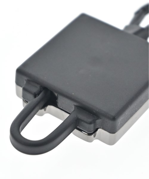 PRADA（プラダ）キーケース・キーホルダー シルバー サイズ:- レディース/2200649433858