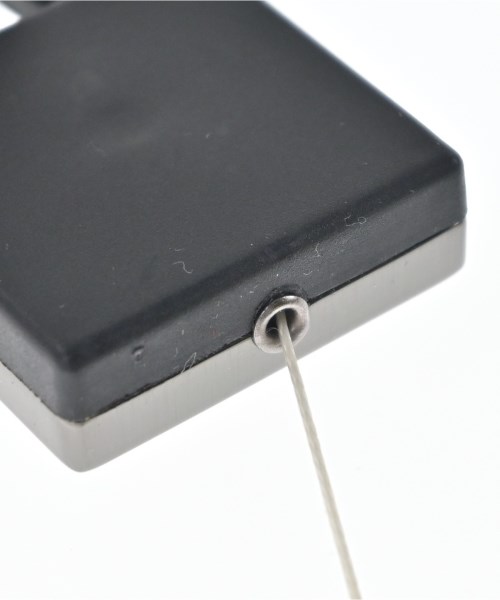 PRADA（プラダ）キーケース・キーホルダー シルバー サイズ:- レディース/2200649433858