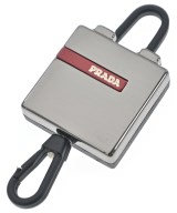 PRADA（プラダ）キーケース・キーホルダー シルバー サイズ:- レディース/2200649433858