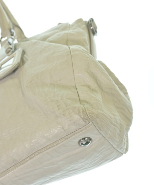 PRADA（プラダ）その他 白 サイズ:- レディース/2200702454721