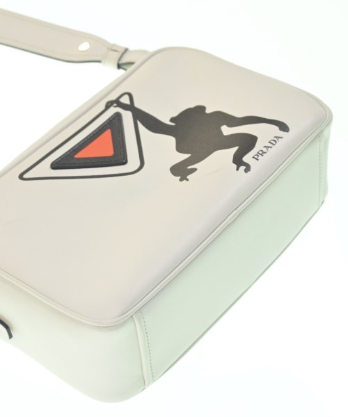 PRADA（プラダ）ショルダーバッグ 白 サイズ:- レディース/2200706239553