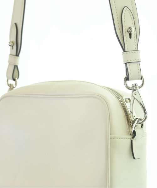 PRADA（プラダ）ショルダーバッグ 白 サイズ:- レディース/2200706239553