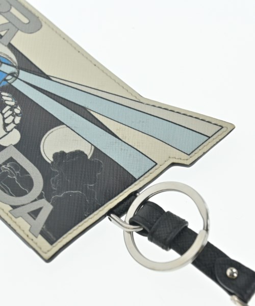 PRADA（プラダ）小物類（その他） 白 サイズ:- レディース/2200663435081