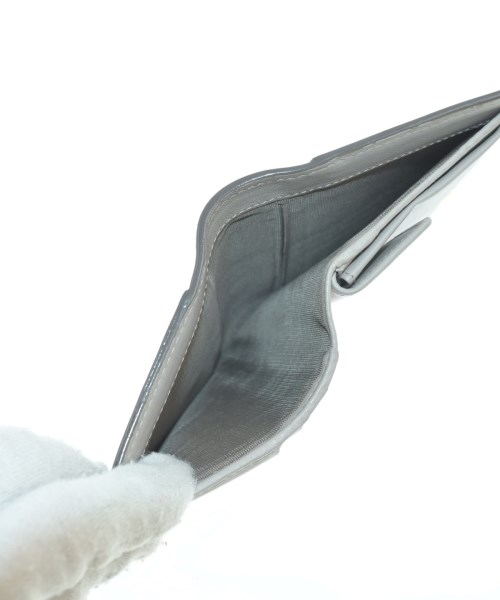 PRADA（プラダ）財布・コインケース ベージュ サイズ:- レディース/2200663747122