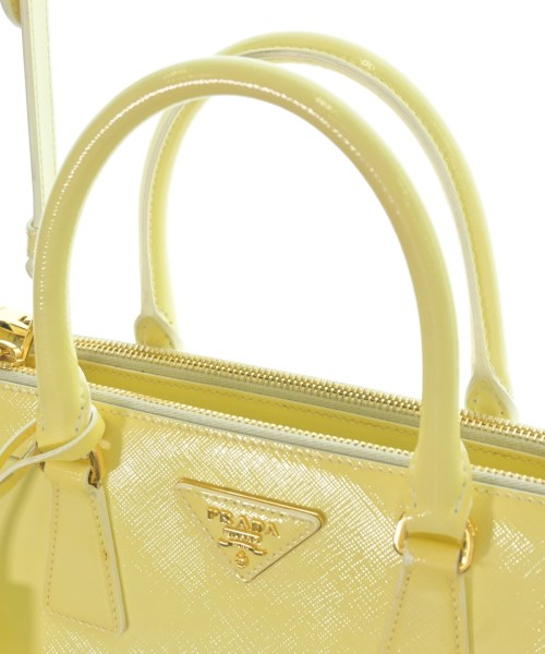 PRADA（プラダ）ハンドバッグ 黄 サイズ:- レディース/2200722178324