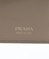 PRADA（プラダ）キーケース・キーホルダー ベージュ サイズ:- レディース/2200722313565