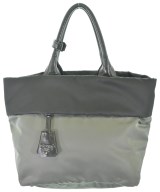 PRADA トートバッグ