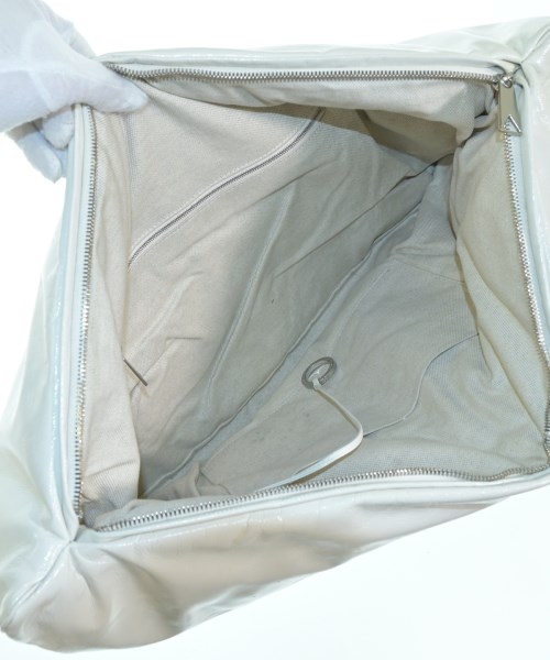 BOTTEGA VENETA（ボッテガヴェネタ）クラッチバッグ 白 サイズ:- レディース/2200636705104