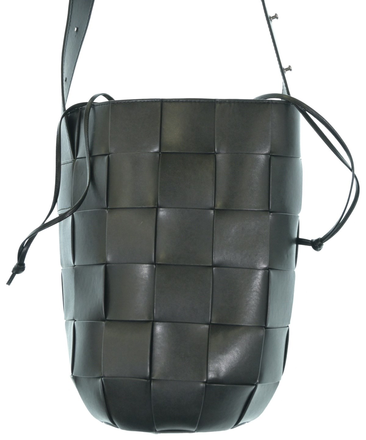 BOTTEGA VENETA（ボッテガヴェネタ）ショルダーバッグ 黒 サイズ 