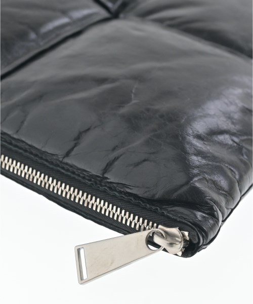 BOTTEGA VENETA（ボッテガヴェネタ）クラッチバッグ 黒 サイズ:- レディース/2200621035070
