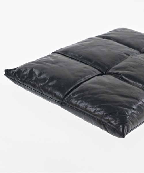 BOTTEGA VENETA（ボッテガヴェネタ）クラッチバッグ 黒 サイズ:- レディース/2200621035070