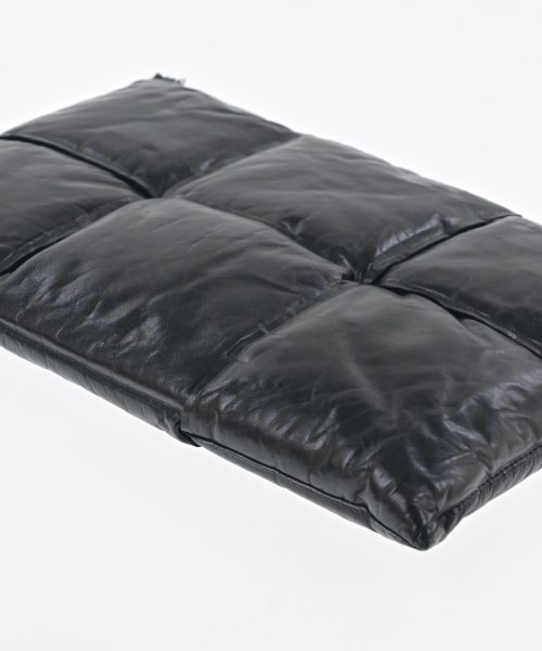 BOTTEGA VENETA（ボッテガヴェネタ）クラッチバッグ 黒 サイズ:- レディース/2200621035070