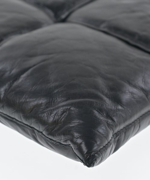 BOTTEGA VENETA（ボッテガヴェネタ）クラッチバッグ 黒 サイズ:- レディース/2200621035070