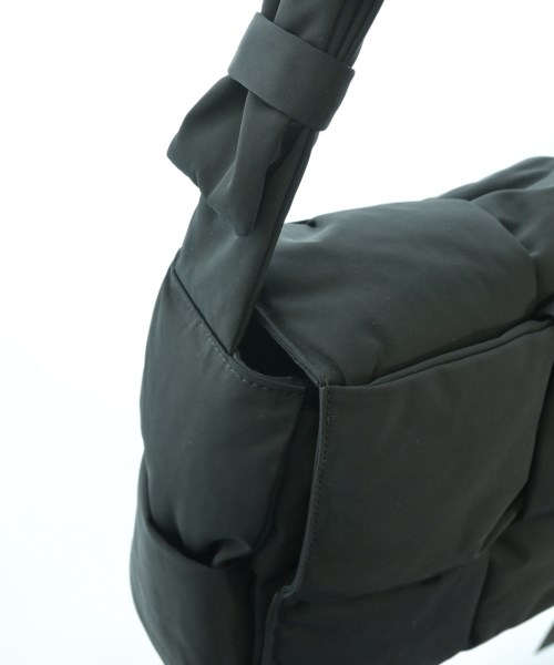 BOTTEGA VENETA（ボッテガヴェネタ）ショルダーバッグ 黒 サイズ:- レディース/2200623750254