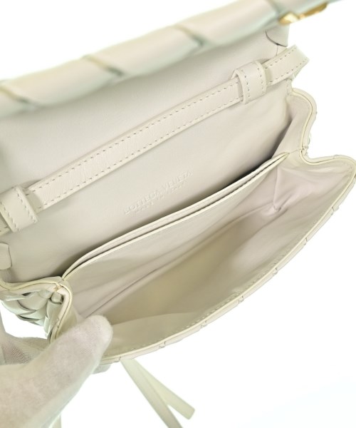 BOTTEGA VENETA（ボッテガヴェネタ）ショルダーバッグ 白 サイズ:- レディース/2200633185060