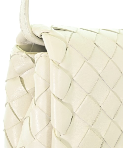BOTTEGA VENETA（ボッテガヴェネタ）ショルダーバッグ 白 サイズ:- レディース/2200633185060