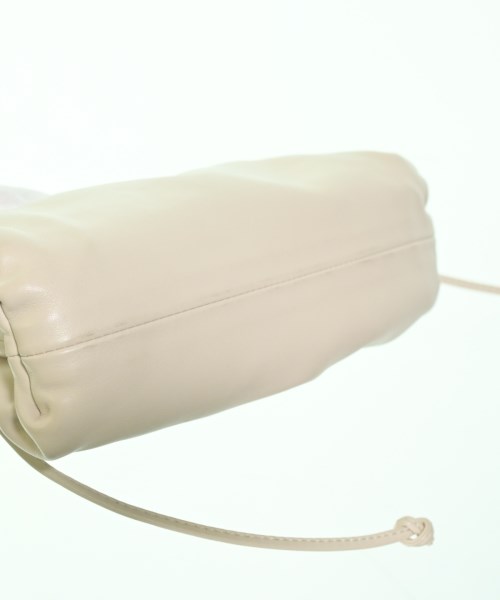 BOTTEGA VENETA（ボッテガヴェネタ）ショルダーバッグ 白 サイズ:- レディース/2200612287303