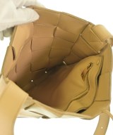 BOTTEGA VENETA（ボッテガヴェネタ）ショルダーバッグ ベージュ サイズ:- レディース/2200612869011