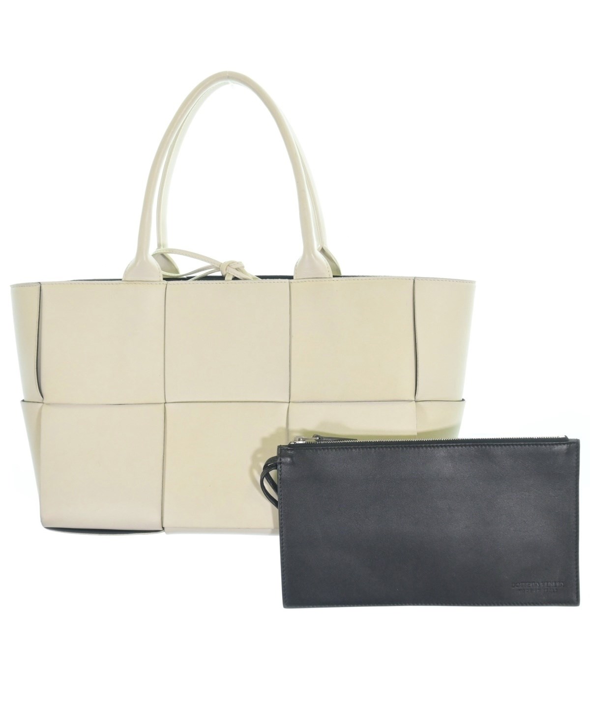 BOTTEGA VENETA（ボッテガヴェネタ）トートバッグ 白 サイズ