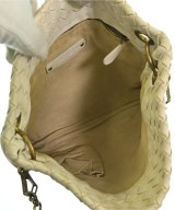 BOTTEGA VENETA（ボッテガヴェネタ）ショルダーバッグ 白 サイズ:- レディース/2200614245950