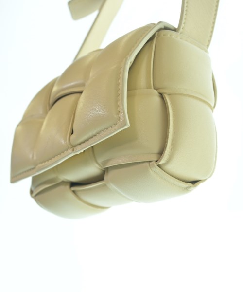 BOTTEGA VENETA（ボッテガヴェネタ）ショルダーバッグ ベージュ サイズ:- レディース/2200607860047