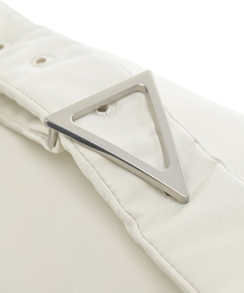 BOTTEGA VENETA（ボッテガヴェネタ）ショルダーバッグ 白 サイズ:- レディース/2200676731156