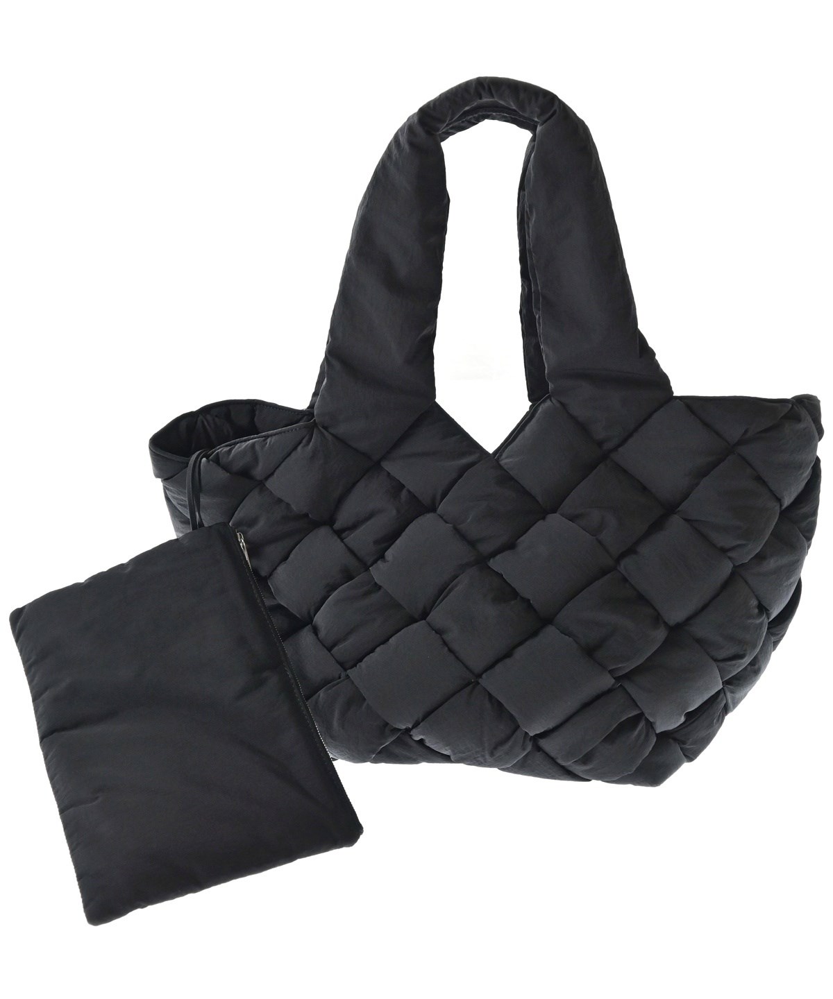 【美品】Bottega Veneta黒のバッグは大容量です BOTTEGA VENETA（ボッテガヴェネタ）トートバッグ 黒 サイズ