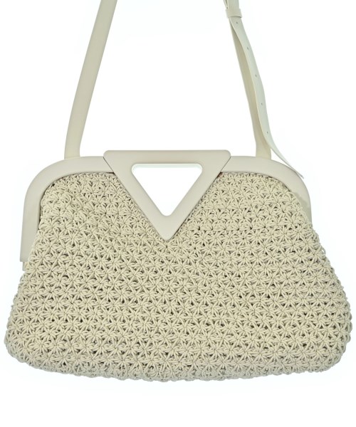 BOTTEGA VENETA(ボッテガベネタ)ショルダーバッグ 白 サイズ:ミディアム/2200698968028