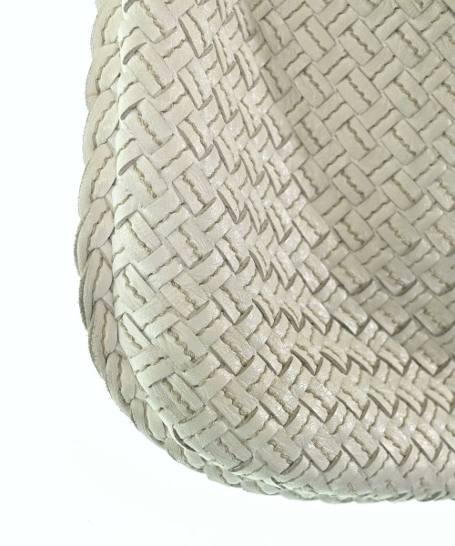 BOTTEGA VENETA（ボッテガヴェネタ）ショルダーバッグ 白 サイズ:- レディース/2200701093037