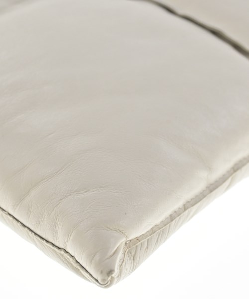 BOTTEGA VENETA（ボッテガヴェネタ）クラッチバッグ 白 サイズ:- レディース/2200651184625