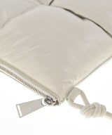 BOTTEGA VENETA（ボッテガヴェネタ）クラッチバッグ 白 サイズ:- レディース/2200651184625