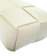 BOTTEGA VENETA（ボッテガヴェネタ）ショルダーバッグ 白 サイズ:- レディース/2200656859641