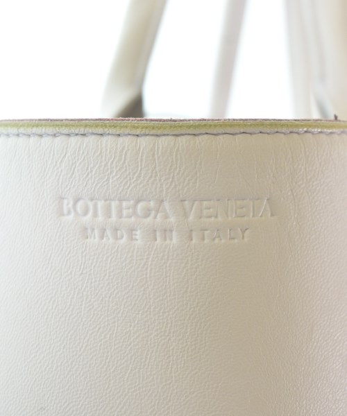 BOTTEGA VENETA（ボッテガヴェネタ）トートバッグ 白 サイズ:ミディアム レディース/2200712957014