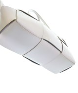 BOTTEGA VENETA（ボッテガヴェネタ）トートバッグ 白 サイズ:ミディアム レディース/2200712957014